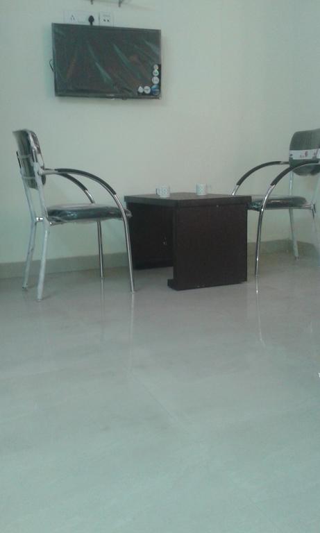 Charanpahari Hotel نيودلهي المظهر الخارجي الصورة