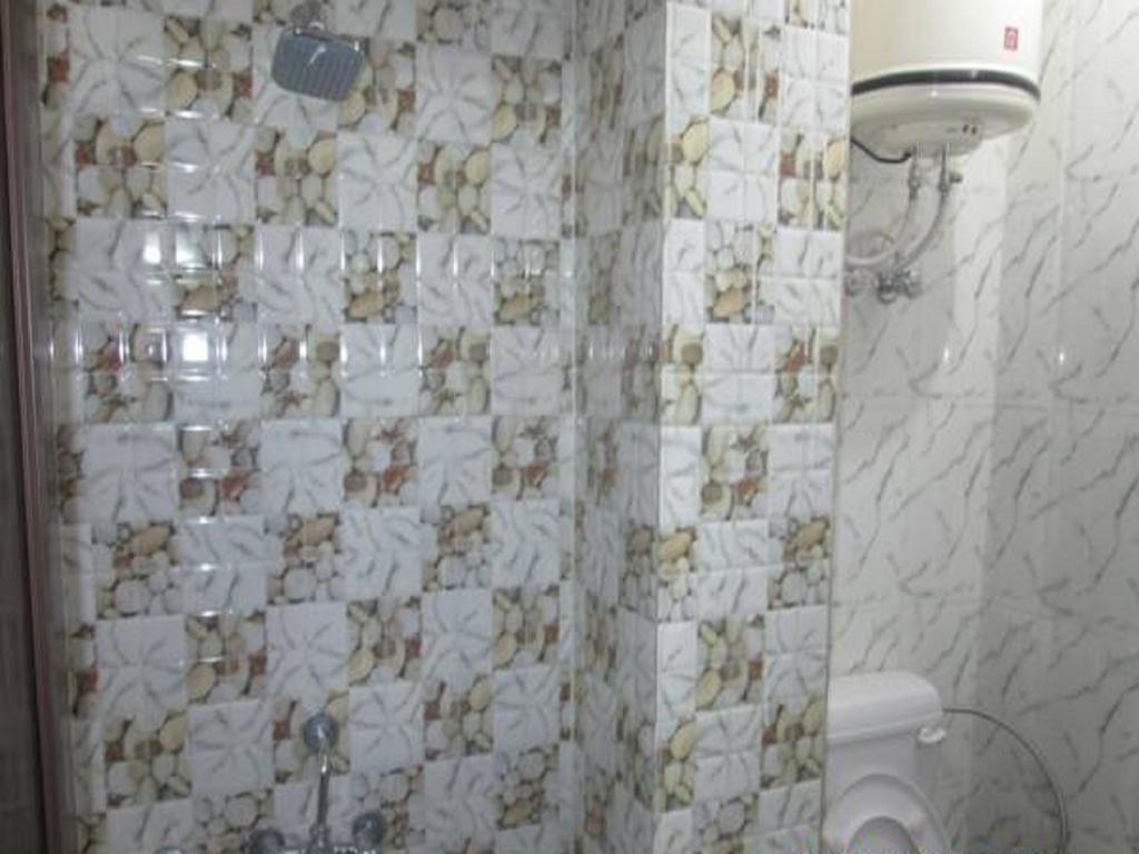 Charanpahari Hotel نيودلهي المظهر الخارجي الصورة