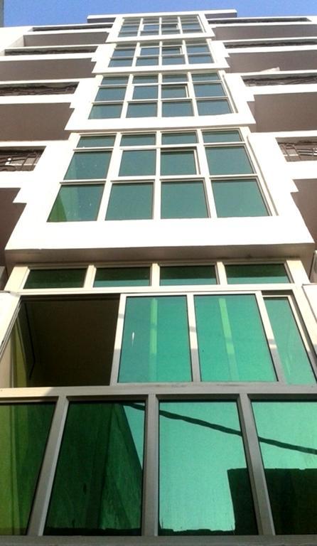 Charanpahari Hotel نيودلهي المظهر الخارجي الصورة